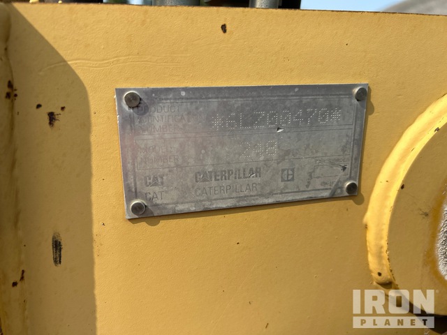 MINI CARGADOR SOBRE RUEDAS 2000 CATERPILLAR 248