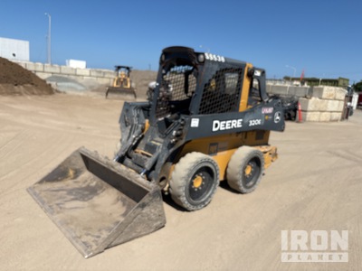 2014 John Deere 320E Skid Steer Loader