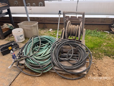 Quantity of Garden Hoses & Hose Reel
