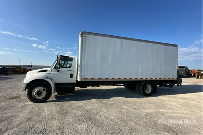 2014 International 4300 SBA 4x2 Van Truck