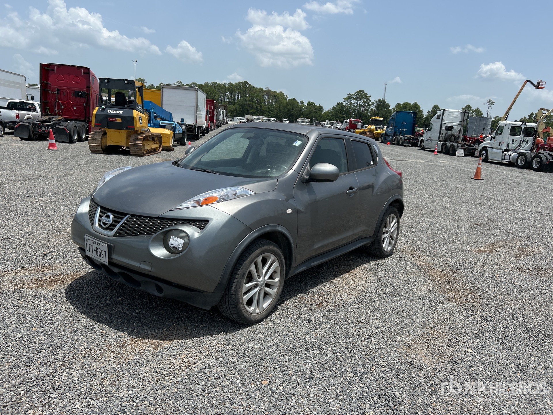 2014 Nissan Juke Automobile