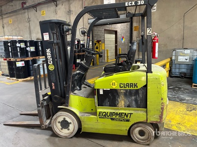 Clark ECW30 4800 lb Electric Forklift