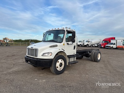 2006 Freightliner M2 4x2 Furgonetka