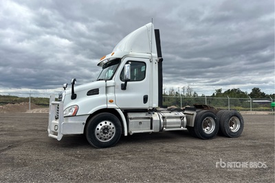 2012 Freightliner Cascadia 113 6x4 Tracteur Routier