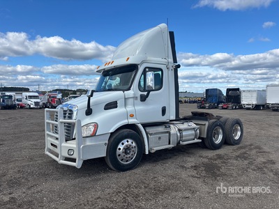 2012 Freightliner Cascadia 113 6x4 Day Cab Truck Tractor