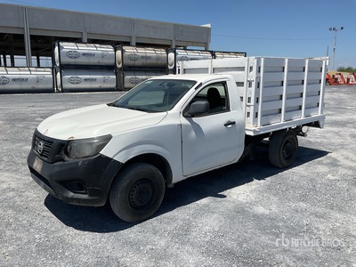 2018 Nissan NP300 Camioneta / Pick Up