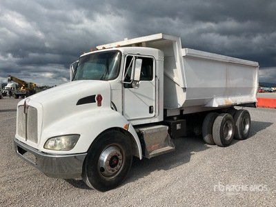 2017 Kenworth T370 6x4 Camion de Volteo / T/A Dump Truck
