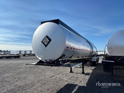 1996 West-Mark Quad/A 9650 gal Asphalt Tank Trailer