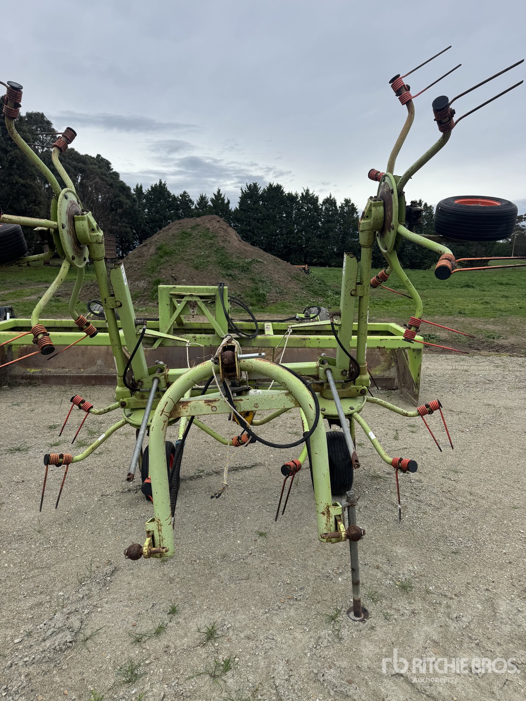 Claas Volto 540 Henificador