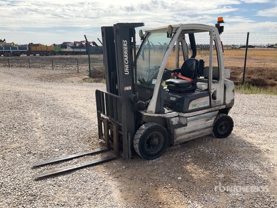 2018 UniCarriers Y1D2A25Q Carretilla Elevadora