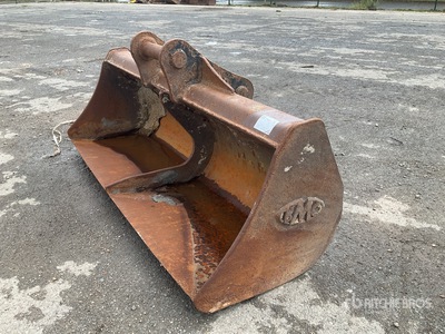 2100 mm Cleanup 82" Clean-up. Excavator Bucket