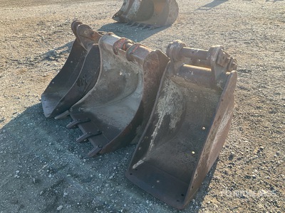 Quantity of (3) Digging Excavator Bucket