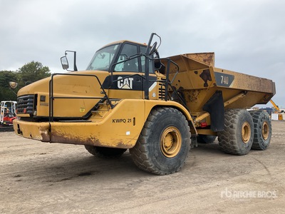 2010 Cat 740 Tombereau  (Inoperable)