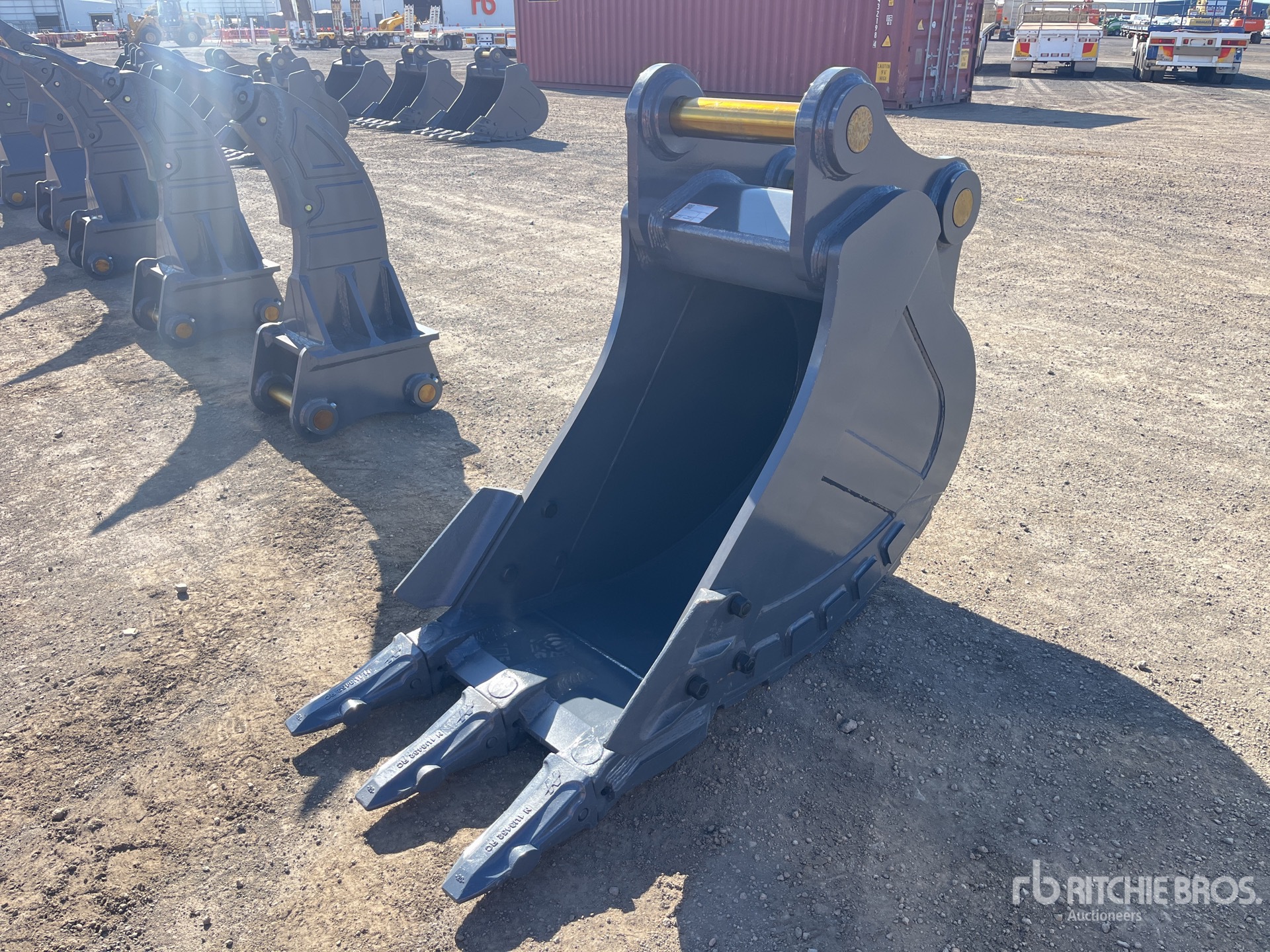 2025 Warrior 750 mm Q/C Digging Excavator Bucket - Fits 30 - 35 Ton (Unused)