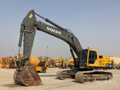 2016 Volvo EC480DL 油圧ショベル