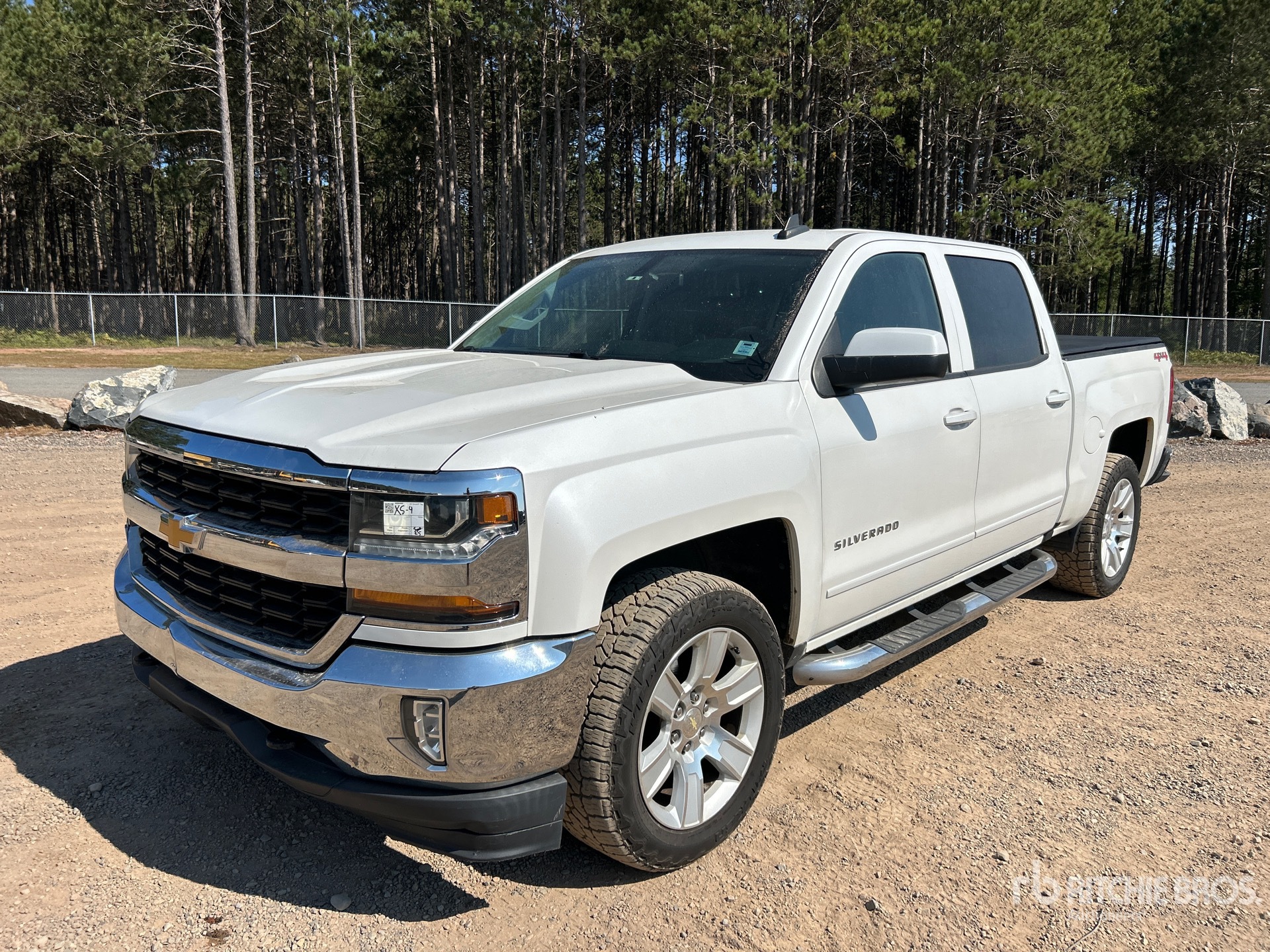 2017 Chevrolet Silverado 1500 LT 4x4 Crew Cab Pickup