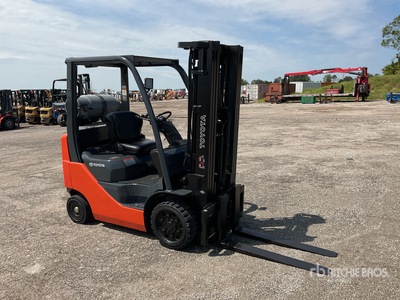 2012 Toyota 8FGCU25 5000 lb Cushion Tire Chariot Élévateur