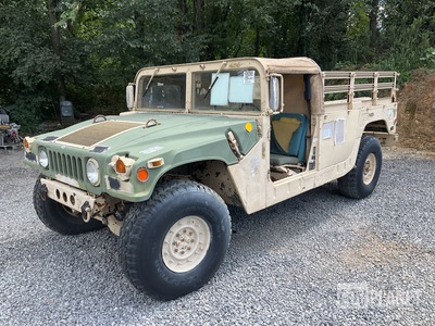 AM General M1097R1 HMMWV 2 Door Soft Top w/Truck Body
