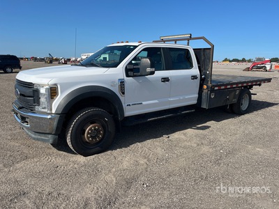 2018 Ford F-550 XL 4x4 Crew Cab Flatbed Truck