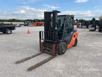2021 Toyota 8FD35U 7050 lb Pneumatic Tire Forklift