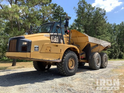 2014 Cat 735B Knickgelenkter Muldenkipper