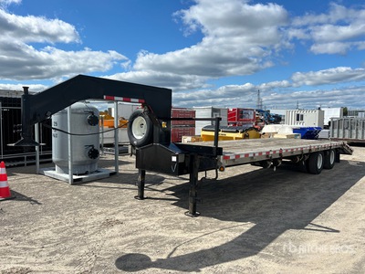 2004 Wilson 28 ft T/A Gooseneck Przyczepa płaska