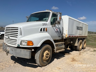1999 Sterling A9513 Water Truck