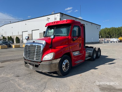 2014 Freightliner Cascadia 125 6x4 Cabeza Tractora Cabina Corta