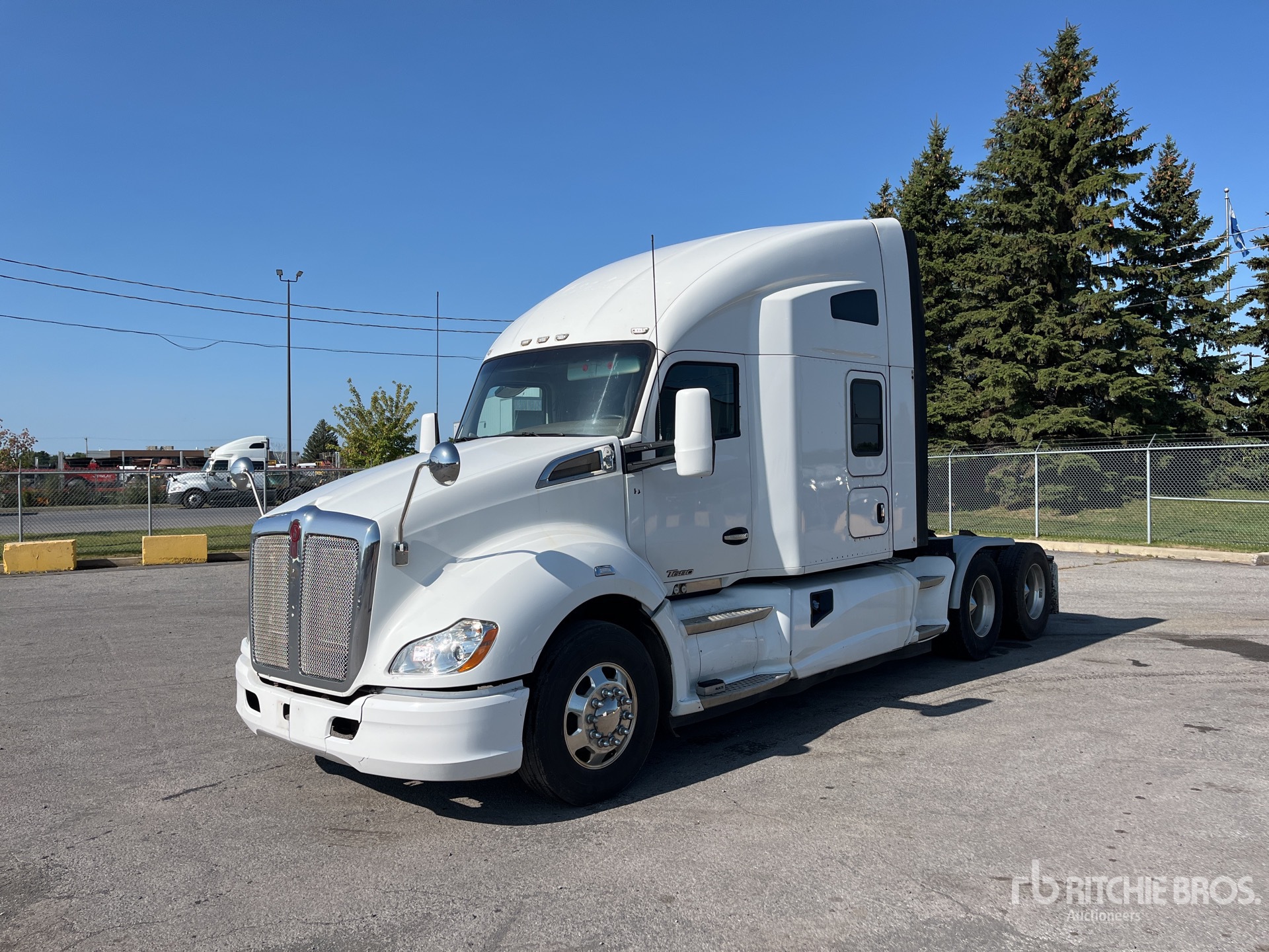 2014 Kenworth T680 6x4 Sleeper Truck Tractor