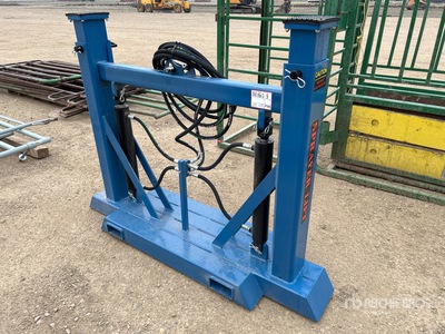 35000 lb 5 ft 6 in Hydraulic Sprayer Jack معدات زراعية متنوعة (Unused)
