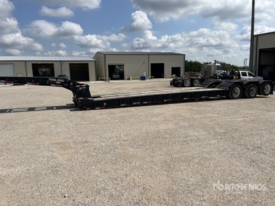2003 Trail King TK110HDG 55 ton Tri/A Removable Gooseneck Lowboy Trailer