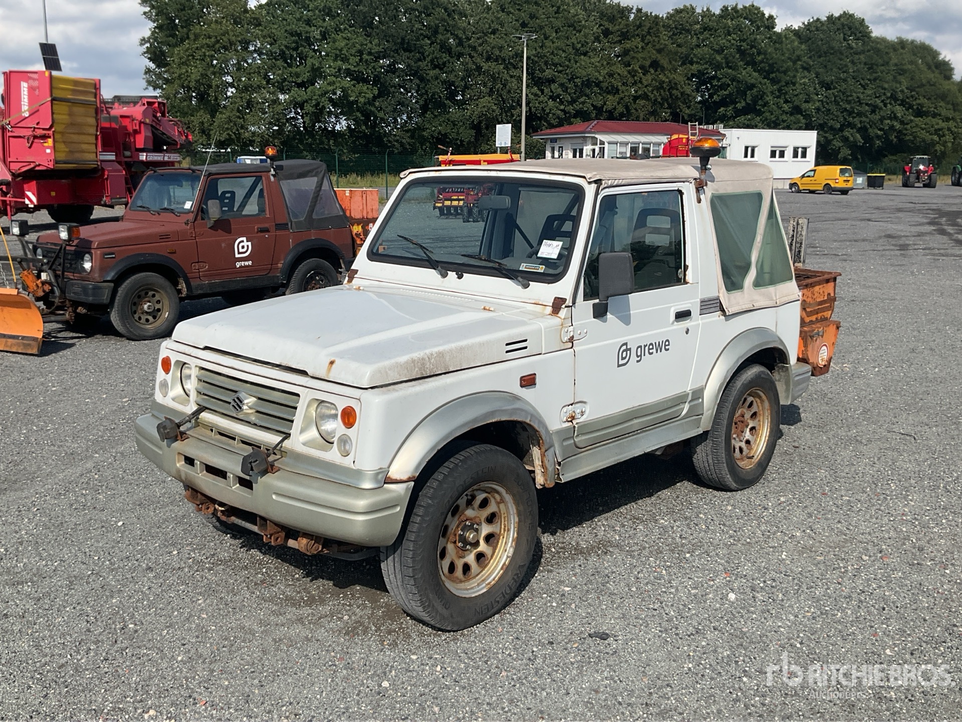 2001 Suzuki Samurai Autovettura