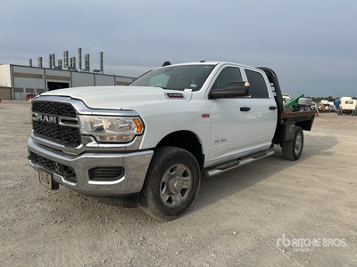 2022 Ram 2500 4x4 Crew Cab Flatbed Truck