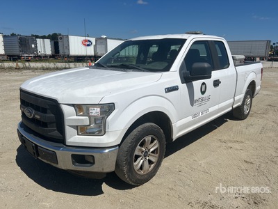 2015 Ford F-150 XL 4x2 Extended Cab Pickup