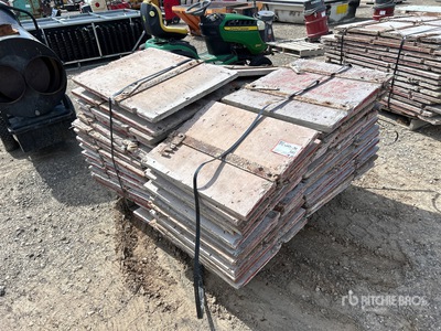 Quantity of Concrete Forms Divers - Matériaux de construction