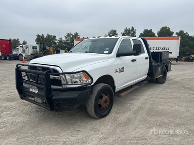 2013 Ram 3500 4x4 Crew Cab Flatbed Truck