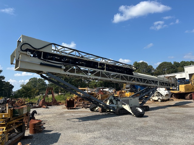 2021 Metso CT100R 36 in x 100 ft Tracked Radial Stacking Conveyor 2021 Metso CT100R 36 in x 100 ft Tracked Radial Stacking Conveyor