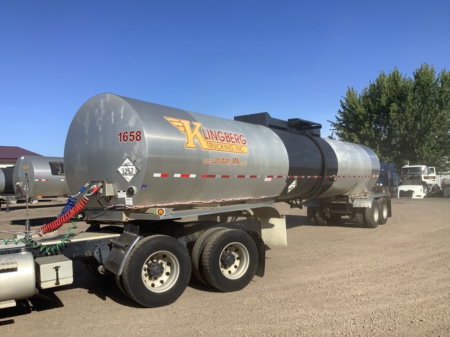 2001 LBT Stainless Inc 7500 gal T/A Tanker Trailer 2001 LBT Stainless Inc 7500 gal T/A Tanker Trailer