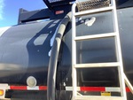Specialty - Tanker with Hoses
