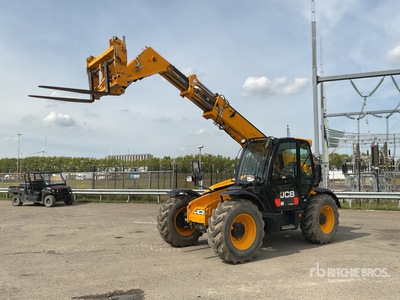 2021 JCB 535-95 Telehandler
