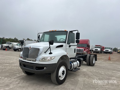 2018 International 4300 4x2 Fahrgestell
