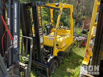Hyster H50 4750 lb Cushion Tire Forklift (Inoperable)