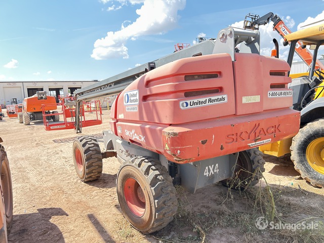 ELEVADOR TELESCóPICO 2015 SKYJACK 4WD SJ66T