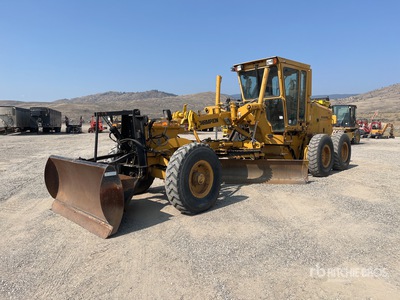 1995 Champion 720A Series III AWD Motor Grader