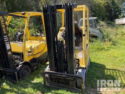 Hyster S40XM 2000 lb Cushion Tire Forklift (Inoperable)