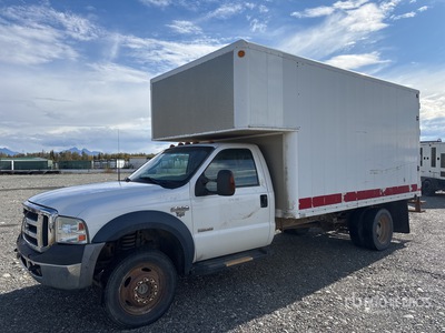2007 Ford F-550 XLT 4x4 Extended Cab Camión Utilitario
