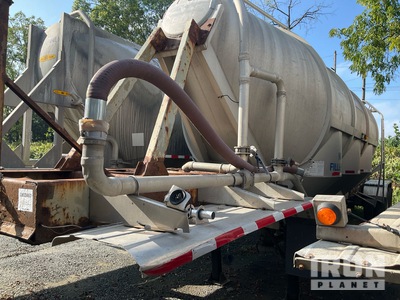 1997 Polar T/A Tanker Trailer