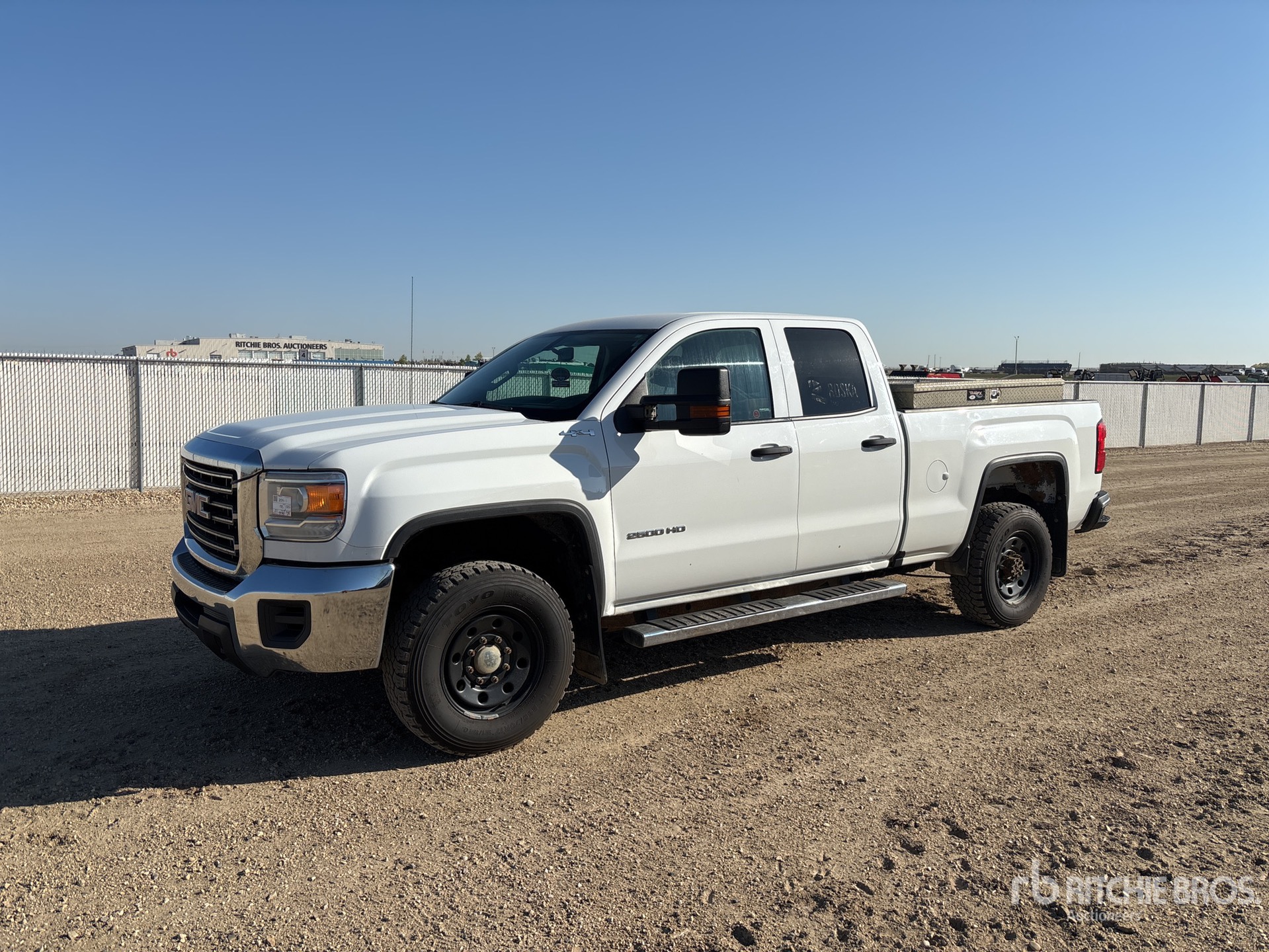 2017 GMC 2500 HD 4x4 Extended Cab Pickup