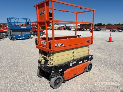 2019 JLG 1932R 4x4 Electric シザーリフト