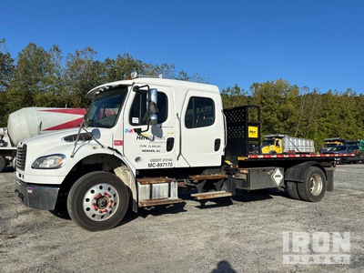 2018 Freightliner M2 106 4x2 Crew Cab Hooklift Truck